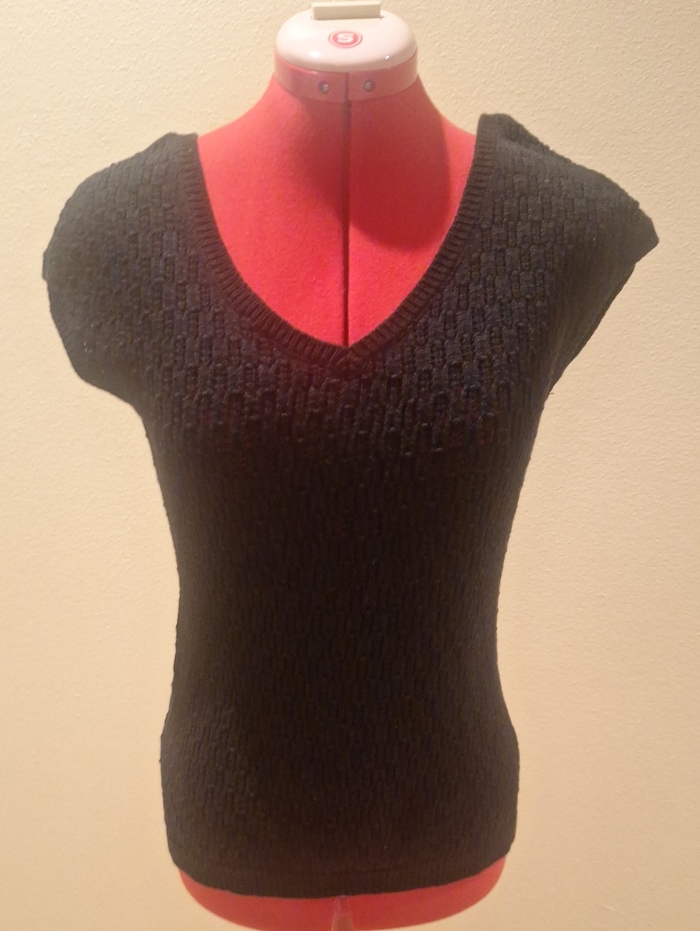 LOFT Black Textured V-Neck Short Sleeve Sweater Size S